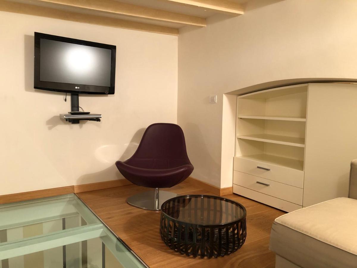 La Casina In Burlamacchi Milan Luaran gambar