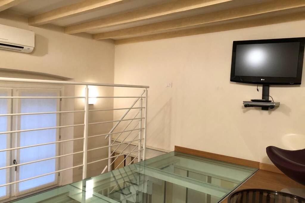 La Casina In Burlamacchi Milan Luaran gambar